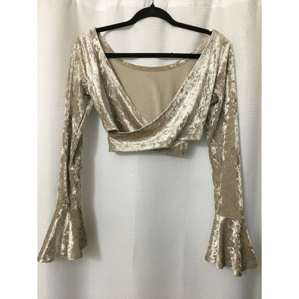 Crush Velour Crop Top Boho Bell Sleeves Size Small Cross Back Platinum Color  A1 - Picture 6 of 6